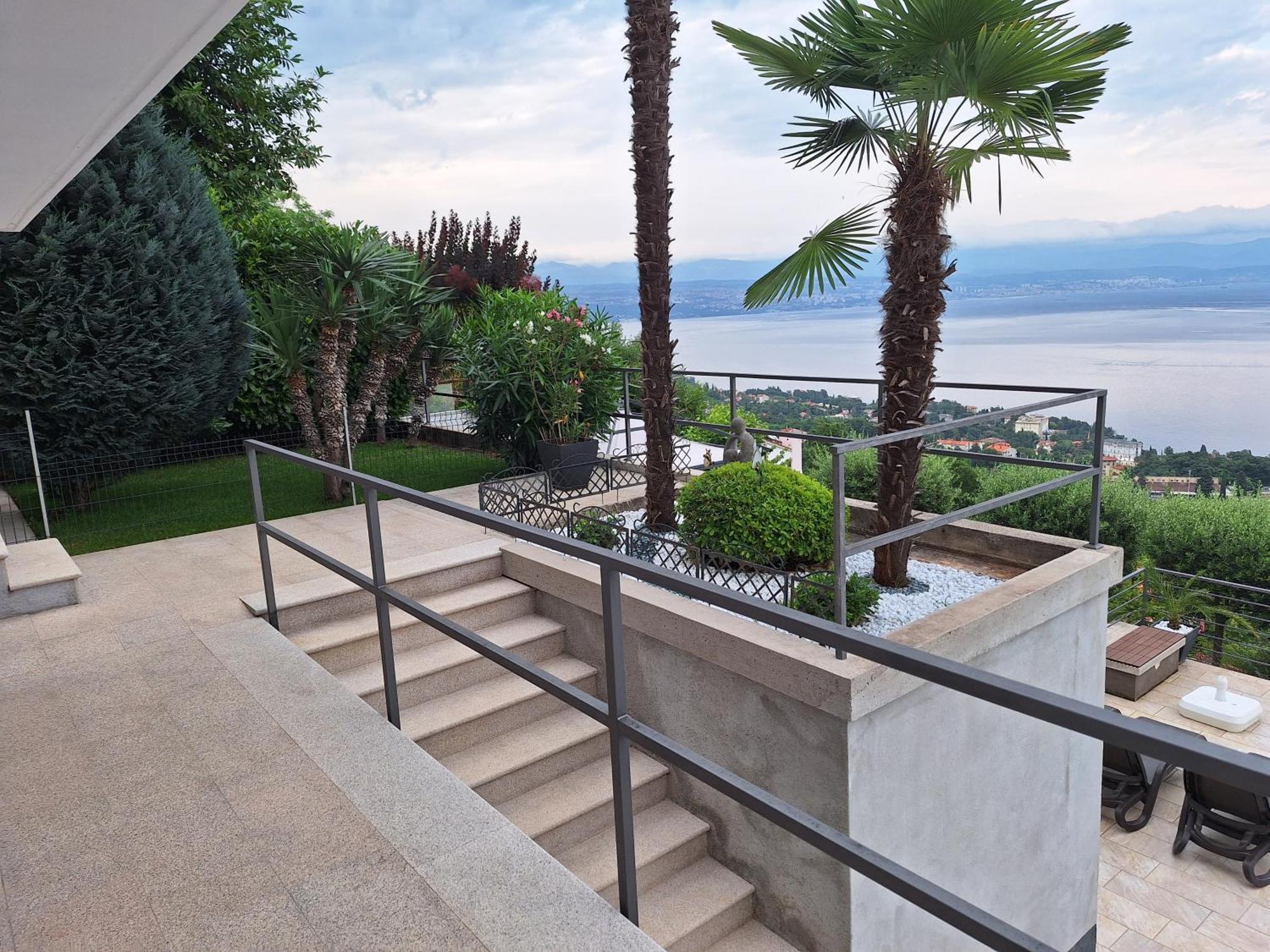 Villa Suzy-Apartments Suzana Lovran Exterior photo